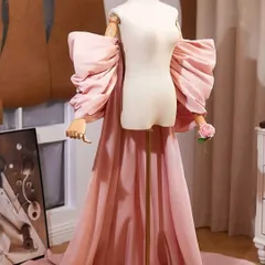 リボンの様なデザインが可愛い トレーン仕様のロングショール