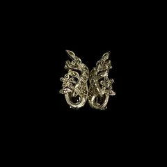 花とリボンを思わせるラインストーン装飾 シルバー調ヴィンテージイヤリング