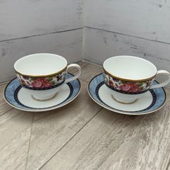ロイヤルドルトンセンテニアル ローズ カップ＆ソーサー 2客