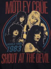 Mötley Crüe　モトリークルー　フェードブラック　バンｔ　バンドｔシャツ　ロック　ヴィンテージ　ｔシャツ　ヴァンヘレン　エアロスミス　ボンジョビ