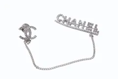 極美品 CHANEL シャネル ココマーク ブローチ 重量約12.1g 02P刻印 ブランドロゴ ラインストーン メタル シルバー クリア 中古 4b003968