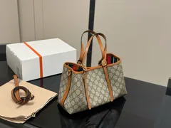 【今日特価】Gucci GG Tote Bag - ジージー トートバッグ / シングルショルダーバッグ サイズ 30×18cm