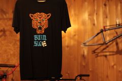 ETNIES x BURN SLOW   BURN SLOW TEE　S、Lサイズ　bmx