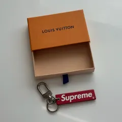 2025年最新】Supreme LOUIS VUITTON キーホルダーの人気アイテム