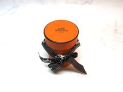 MER704 HERMES（エルメス）ツイリー首輪と犬（紺） シルク ブラック ホワイト ゴールド スカーフ リボン レディース