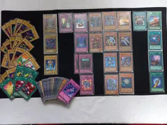 【ジャンク品・まとめ売り】遊戯王カードセット／モンスター・魔法・罠／光り物含む／傷・汚れあり/ スリーブなし/傷あり/プレイ用