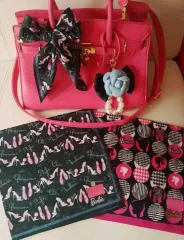 バービー限定版ハンカチ