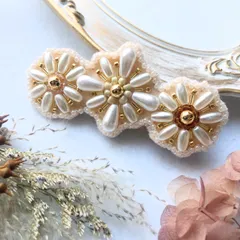 2025年最新】刺繍ヘアピンの人気アイテム - メルカリ