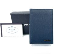 PRADA プラダ 2MC101 ヴィッテログレイン カードケース メンズ  レディース ユニセックス レザー 型押し ブルー 中古 新品同様 定期入れ カードホルダー 青 二つ折り 折り財布