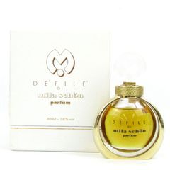 MENARD　メナード　デフィレ　ディ　ミラ・ショーン　パレット　セット売り 安いメナード ミラ ショーンの通販商品を比較 | ショッピング