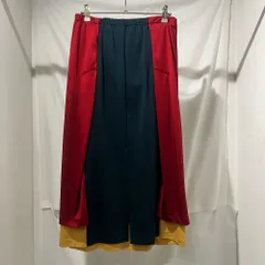TOGA PULLA トーガプルラ サイド バックル レイヤードスカート TOGA PULLA(トーガプルラ)】バックルベルト付きスカート TP02