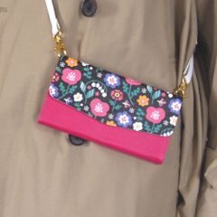 三つ折り手帳型iPhoneケース①【Flowers】ショルダーストラップ付