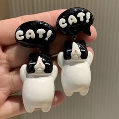 【ピアス】送料無料 ３D 黒白猫 アクセサリー ねこ レディース  猫 好き 可愛い キャット ネコ ねこグッズ 千葉 猫雑貨 cats