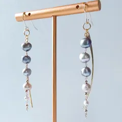 14kgf*柔らかなグレーのグラデーション*淡水パールのロングピアス/イヤリング