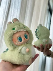 【正規品】ラブブ Labubu 緑 第3世代 ラブブ SERENTY Labubu 緑 第3世代 POPMART - メルカリ