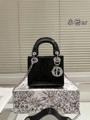 【今日特価】Dior Lady Dior Bag with Folding Gift Box - レディー ディオール バッグ フォールディングギフトボックス付き