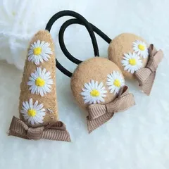 キャラメルカラー♡白花とリボン♡2.7センチくるみボタンヘアゴムとヘアピンの3点セット