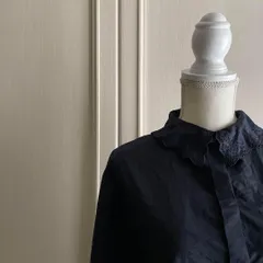 27 黒 テチチ Techichi 刺繍 花柄 ブラウス シャツ トップス お呼ばれ　デート　オフィスカジュアル　食事会