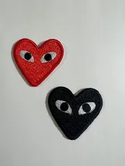 ハート　赤　黒  刺繍ワッペン 2枚セット