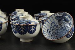 京名工　幹山伝七　青花煎茶碗5客　網代ケース付　東Y8-0611☆新トコエ 京名工 幹山伝七 青花煎茶碗5客 網代ケース付 東Y8-0611☆新トコエ