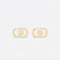 Dior Petit CD ミニスタッドピアス　ゴールド 片耳 Dior Petit CDミニスタッドピアス