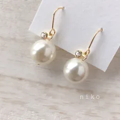 ◆ 16 クリーム 10mm クリスタル パール ジルコニア ピアス イヤリング ◆　定番 人気 上品 シンプル 大ぶり ハンドメイド 結婚式 卒業式 入学式 オフィス　☆シルバーカラー変更可