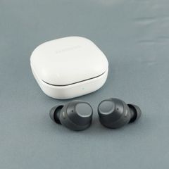 SAMSUNG Galaxy Buds FE 完全ワイヤレスイヤホン USED美品 SM-R400N ノイズキャンセリング ANC マイク グラファイト サムスン 完動品 V1755