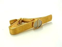 Item thumbnail for item 3139618d-1798-41c3-ab5b-52f5264aa388