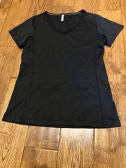 UNIQLO メッシュ　Tシャツ　M