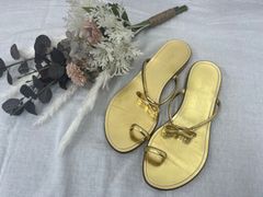 Louis Vuitton モノグラム サンダル ゴールド - メルカリ
