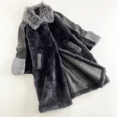 47L5《美品》ESCADA エスカーダ リアルムートン ムートンコート レザーコート 毛素材切替 40(L相当) グレー系 レディース アウターのサムネイル