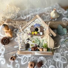 【ハンドメイド】木の実リース　インテリアオブジェ　額 再販 No.90 木製 木のおうち ミニサイズ リース 木の実