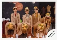 【中古】生写真(ジャニーズ) 関ジャニ∞/集合(7人)/膝上・衣装ベージュ・白・帽子・渋谷メガネ/公式生写真