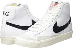 NIKE　WBLAZER　MID　77　ナイキ　スニーカー　ハイカット　ホワイト　スニーカー　NIKE　レディース　新品　未使用品　SUPREME　ハイカット
