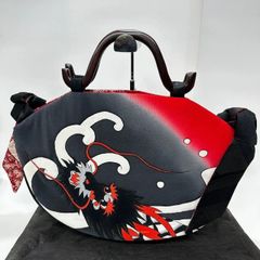 ★-32 トートバッグ 総柄 日本柄 龍に荒波 ちりめん 留め口金具 内側ポケット３つ レディース バッグ かばん 和装 着物