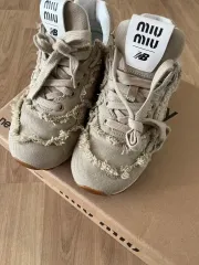 ★New Balance×Miu Miu★デニムスニーカー＊新古✴サイズ39即決 ☆New Balance×Miu Miu☆デニムスニーカー＊新古✴サイズ39即決