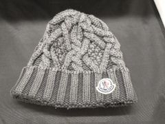 MONCLER ケーブル編み ニット帽 ネイビー - メルカリ