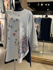IS ScoLar（イズスカラー）ピアノ柄デニム切替裏毛プルオーバー　オートミール チャコールグレー　543253