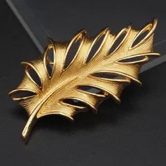 2025年最新】ブローチ トリファリの人気アイテム - メルカリ