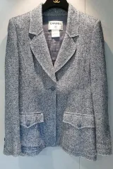 2025年最新】CHANEL テーラードジャケットの人気アイテム - メルカリ