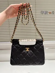 【今日特価】Chanel New Pearl Clutch Evening Bag（シャネル ニュー パール クラッチ イブニングバッグ）