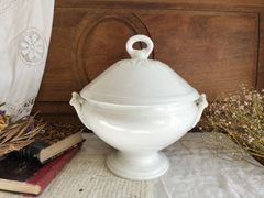 フランス アンティーク　　白い　陶器　スーピエール 　1900年