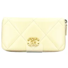 シャネル CHANEL 長財布 ココマーク 19ウォレットラムスキン AP1063