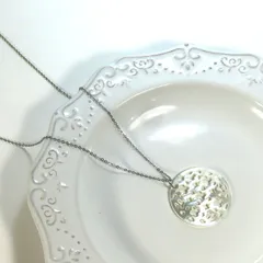 マザーオブパール ホワイトシェル 30mm 透かし彫り フラワー 花 真珠母貝 金属アレルギー対応 ステンレス ネックレス チェーン 1.2mm 小豆チェーン 選べる 35～80cm サージカルステンレス 彼女 母の日 贈り物 レディース 高見え 大人