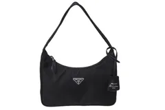 2025年最新】2005 prada バッグの人気アイテム - メルカリ