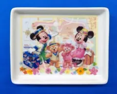 【中古】皿・茶碗(キャラクター) ミッキー＆ミニー＆ダッフィー＆シェリーメイ スーベニアプレート 「ミッキーとダッフィーのスプリングヴォヤッジ2012」 東京ディズニーシー限定
