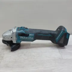 マキタ　makita GA404DN 18V 本体のみ 訳あり ジャンク扱い マキタ makita GA404DN 18V 本体のみ 訳あり ジャンク扱い