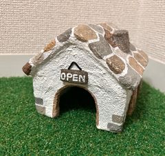 オレンジブラウンのシェルター
