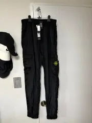 2025年最新】STONE island パンツ ナイロンの人気アイテム - メルカリ