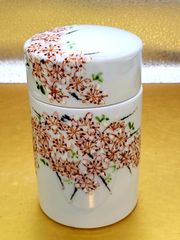 黒田一楽作　白磁色絵桜図茶筒